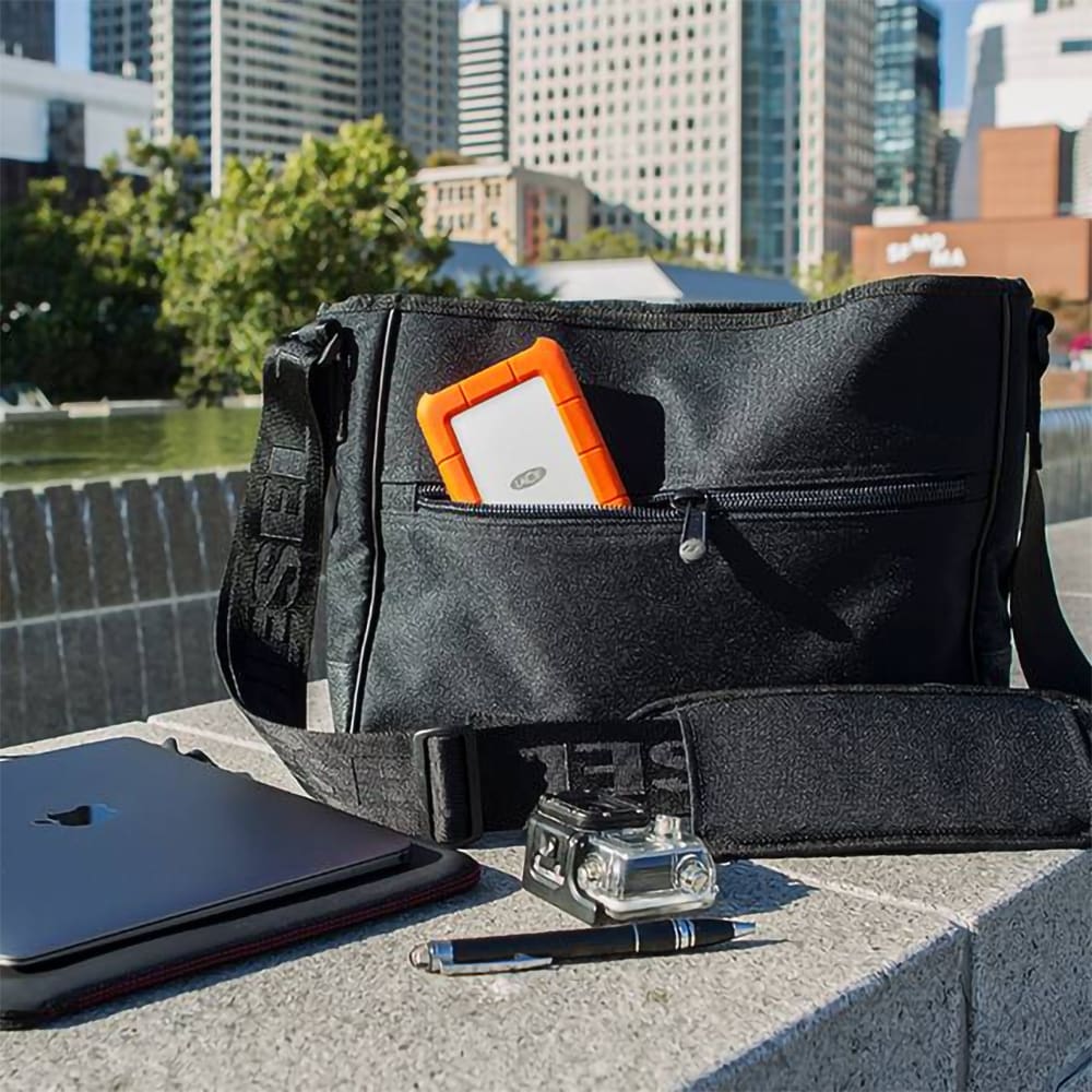 Hard Disk extern LACIE Rugged STFR2000800, 2TB, USB 3.0, argintiu-portocaliu