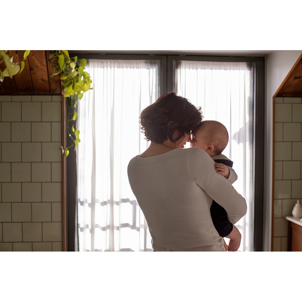 Set PHILIPS AVENT Natural Response SCD837/10: biberoane 125ml + suzeta Ultra Air, flux lent, 0 luni+, alb-verde