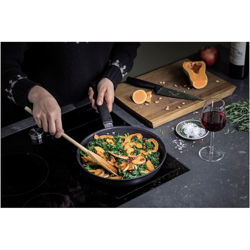 Tigaie cu capac antiaderenta FISKARS Hard Face, 24 cm, aluminiu, negru