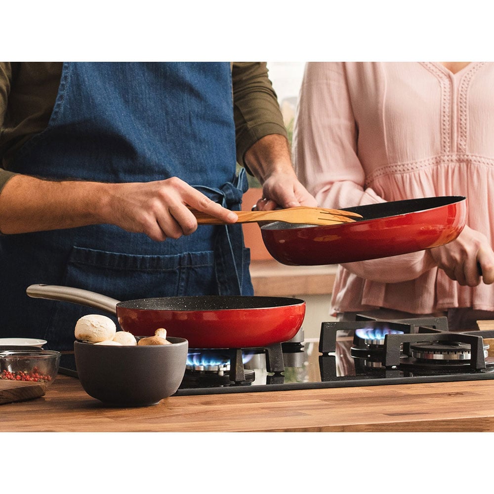 Tigaie DELIMANO Titanium Legend, 28cm, otel carbon, rosu