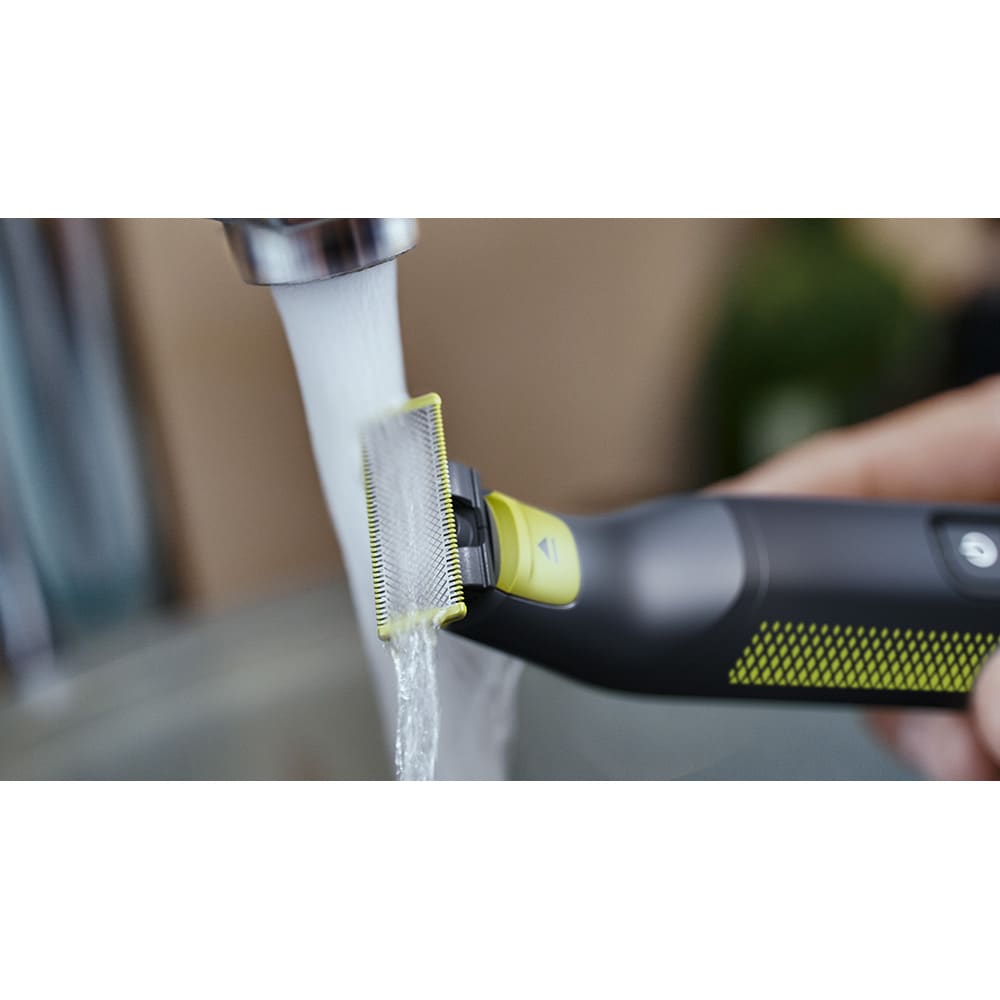 Aparat hibrid de barbierit si tuns barba PHILIPS Oneblade Pro QP6504/15, acumulator, 90 min autonomie, negru