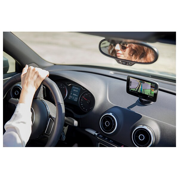 Sistem de navigatie GPS TOMTOM GO 520, 5", 16 GB, Full Europa, Bluetooth