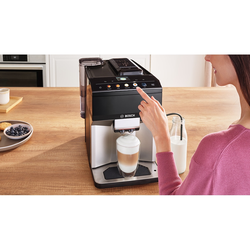 Espressor automat BOSCH Seria 4 VeroCafe TPE40307, 1,9l, 1500W, 15 bar, argintiu-negru