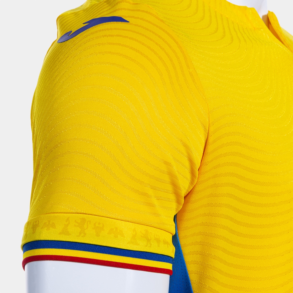 Tricou fotbal de joc JOMA Echipa nationala de Fotbal a Romaniei 2025, marimea L, galben