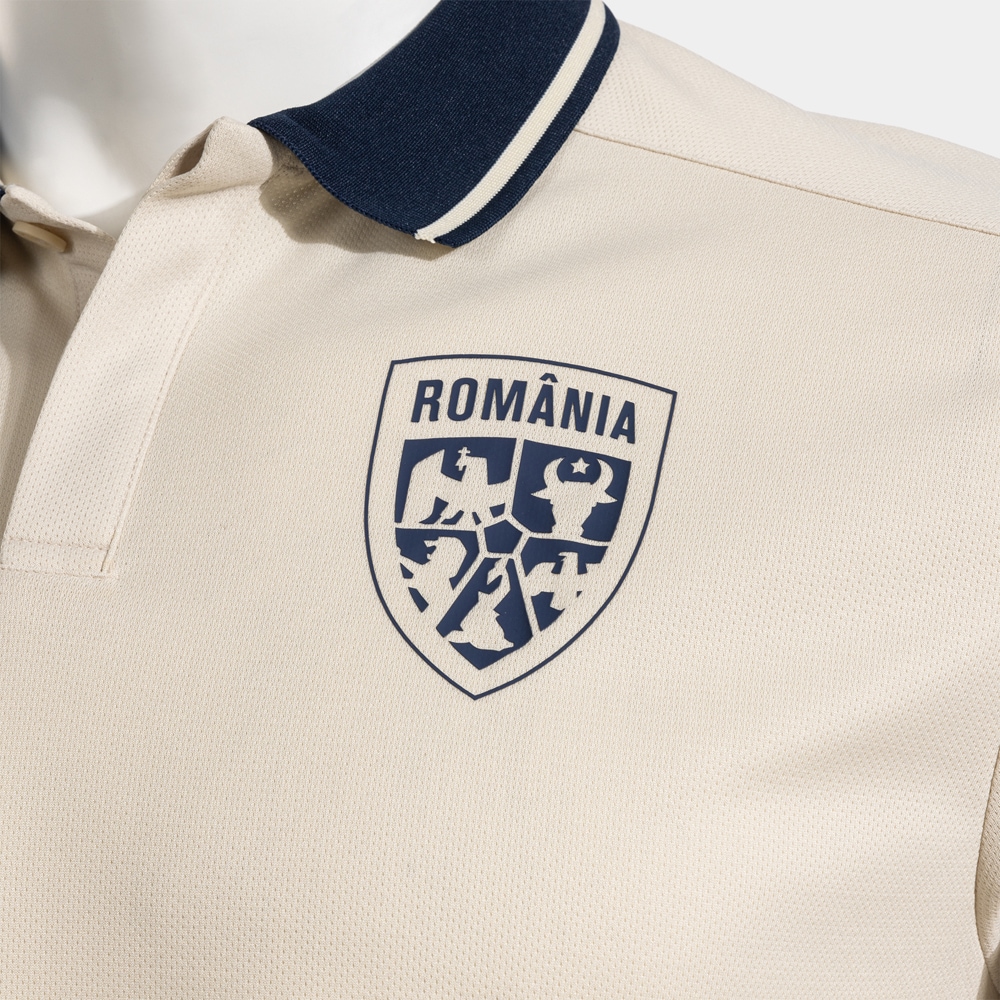 Tricou fotbal de prezentare JOMA Echipa Nationala de Fotbal a Romaniei 2025, marimea L, crem