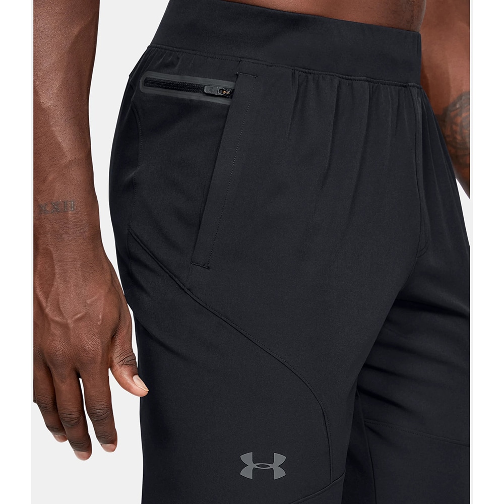 Pantaloni de trening barbati UNDER ARMOUR Unstoppable Joggers, marimea S, negru