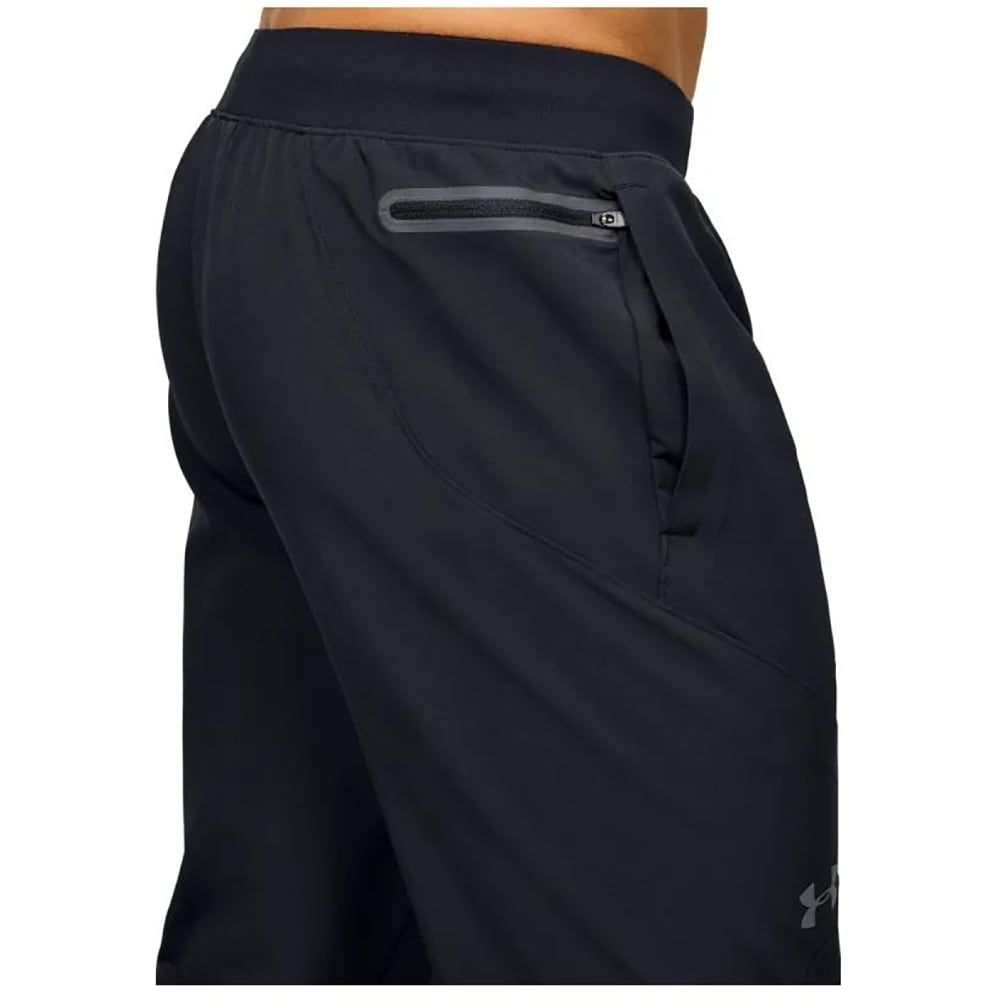 Pantaloni de trening barbati UNDER ARMOUR Unstoppable Tapered, marimea XL, negru
