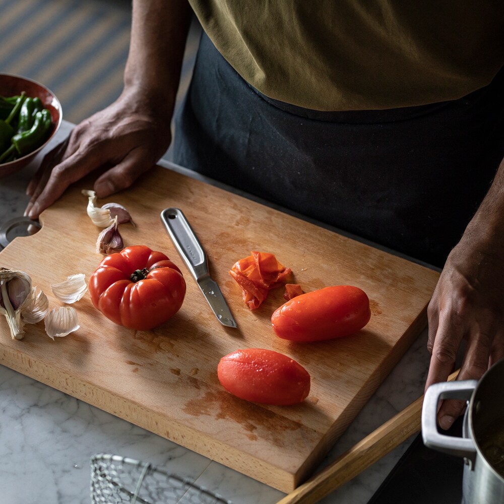 Cutit pentru curatat legume FISKARS All Steel 1062889, 7cm, otel, argintiu