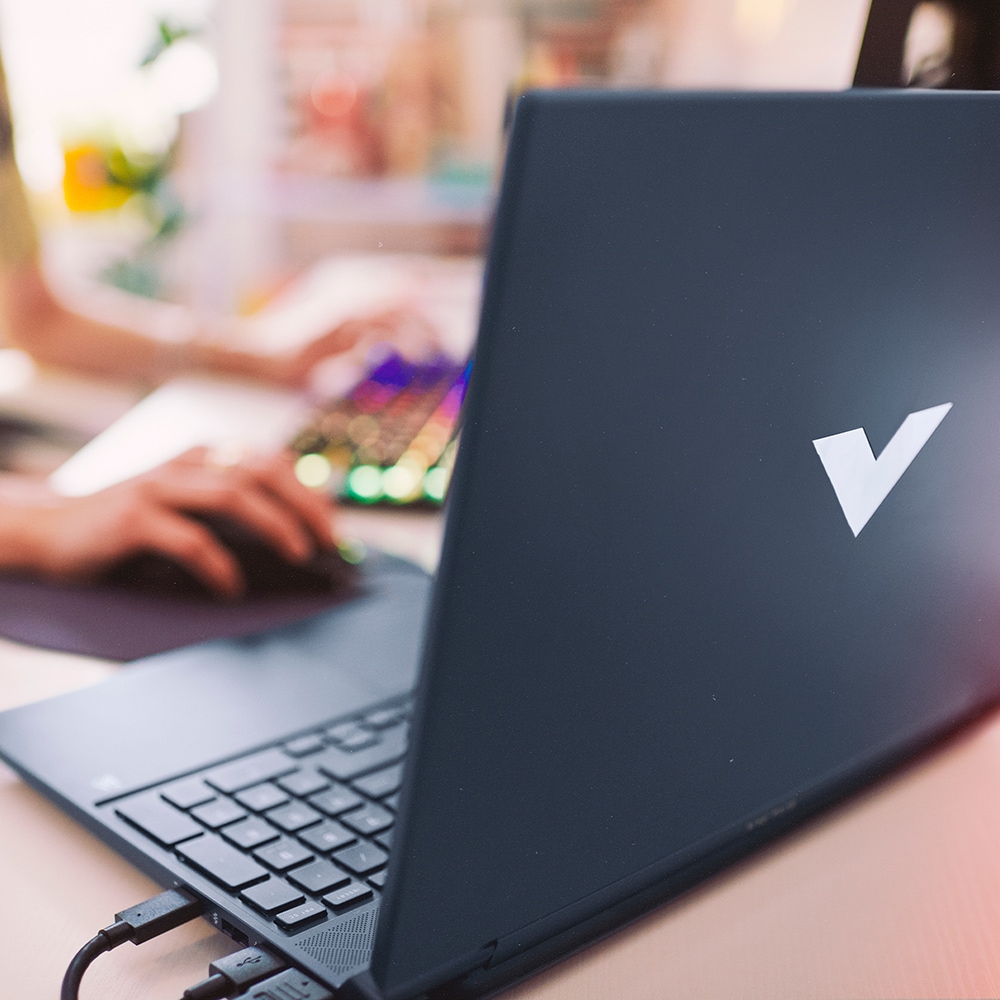 Laptop gaming Victus by HP 15-fb0009nq, AMD Ryzen 5 5600H pana la 4.2GHz, 15.6" Full HD, 16GB, SSD 512GB, RTX 3050 Ti 4GB, Free DOS, albastru