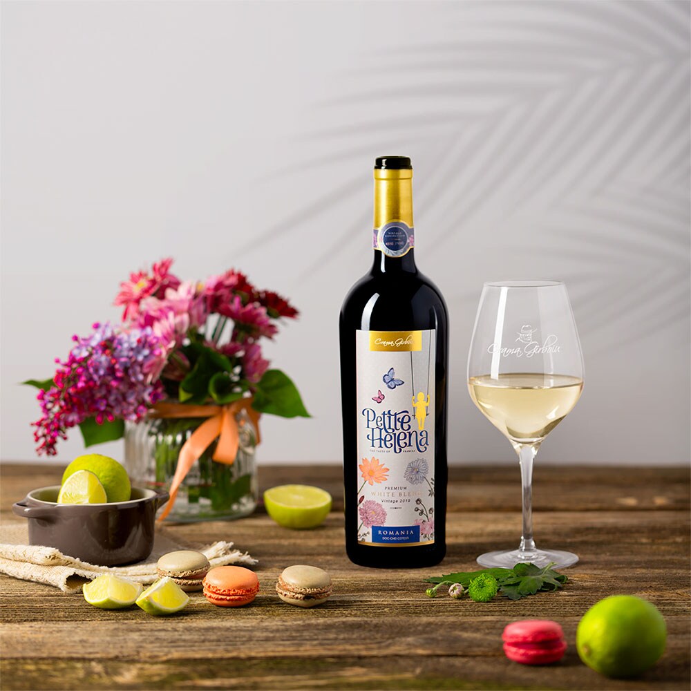 Vin alb sec Crama Girboiu Petite Helena Premium White Blend, 0.75L