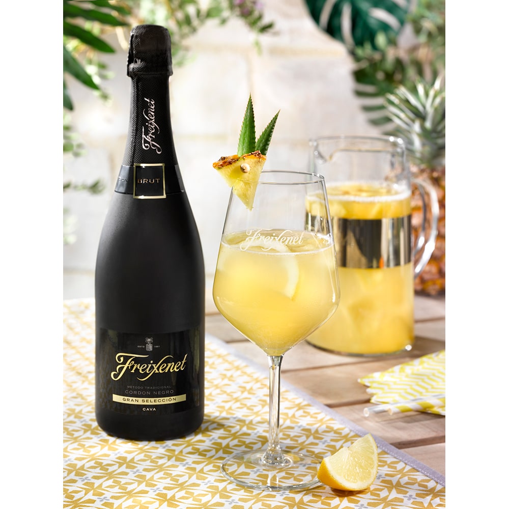 Vin spumant Cava alb Freixenet Cordon Negro, 0.75L
