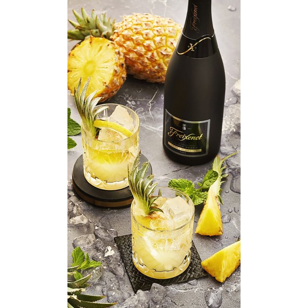 Vin spumant Cava alb Freixenet Cordon Negro, 0.75L