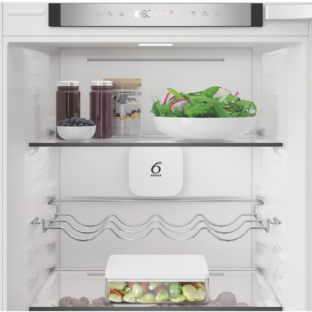 Combina frigorifica incorporabila WHIRLPOOL WHK2 5294 B6E, No Frost, 6th Sense, 270 l, H 177.5 cm, Clasa C