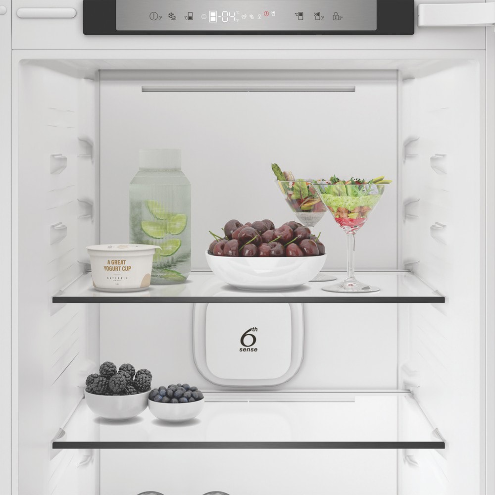Combina frigorifica incorporabila WHIRLPOOL WHK2 5324 B6E, No Frost, 6th Sense, 300 l, H 193.5 cm, Clasa C