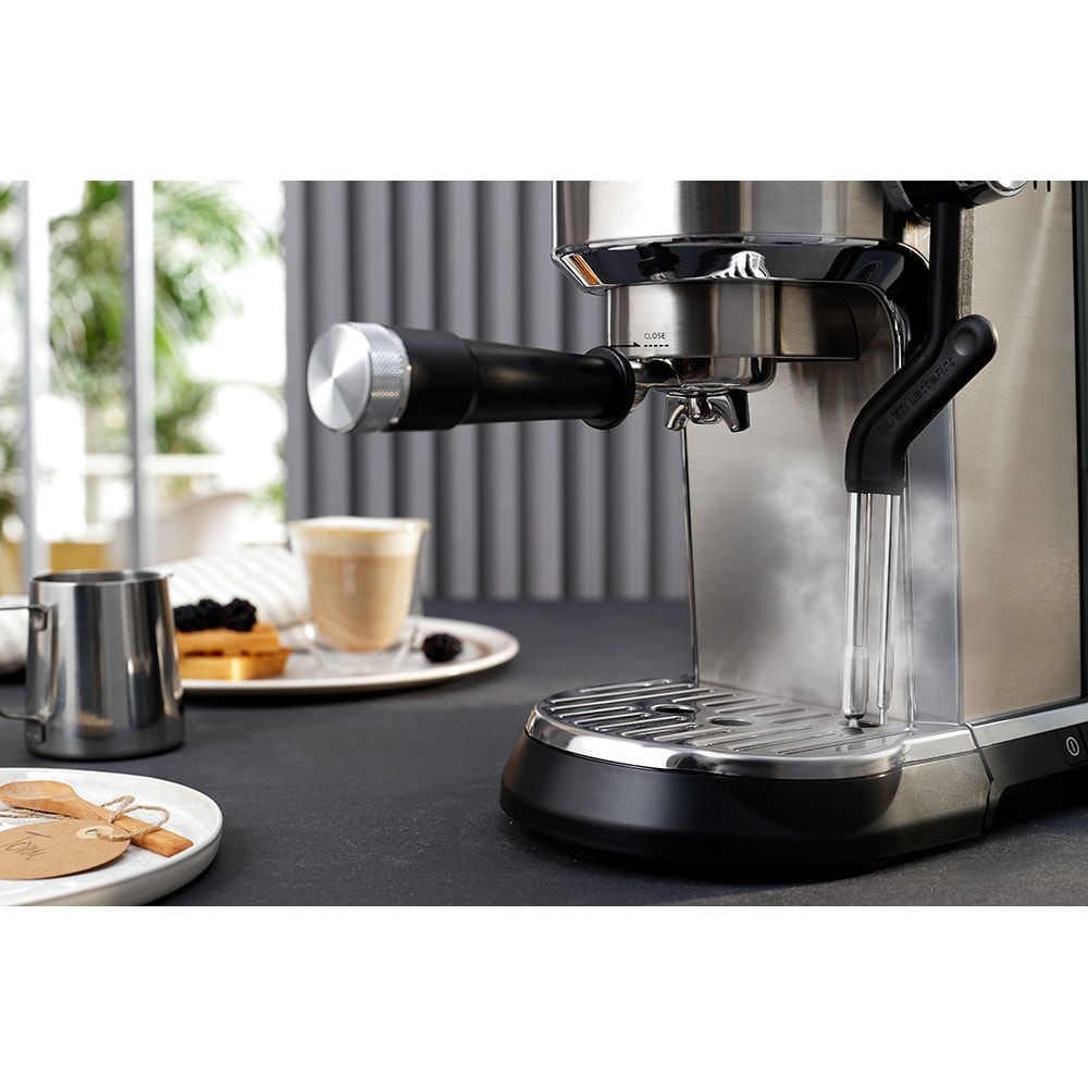 Espressor manual DELONGHI Dedica Maestro Plus EC950.M, 1.6l, 1450W, 15 bar, sistem Cappuccino, argintiu-negru