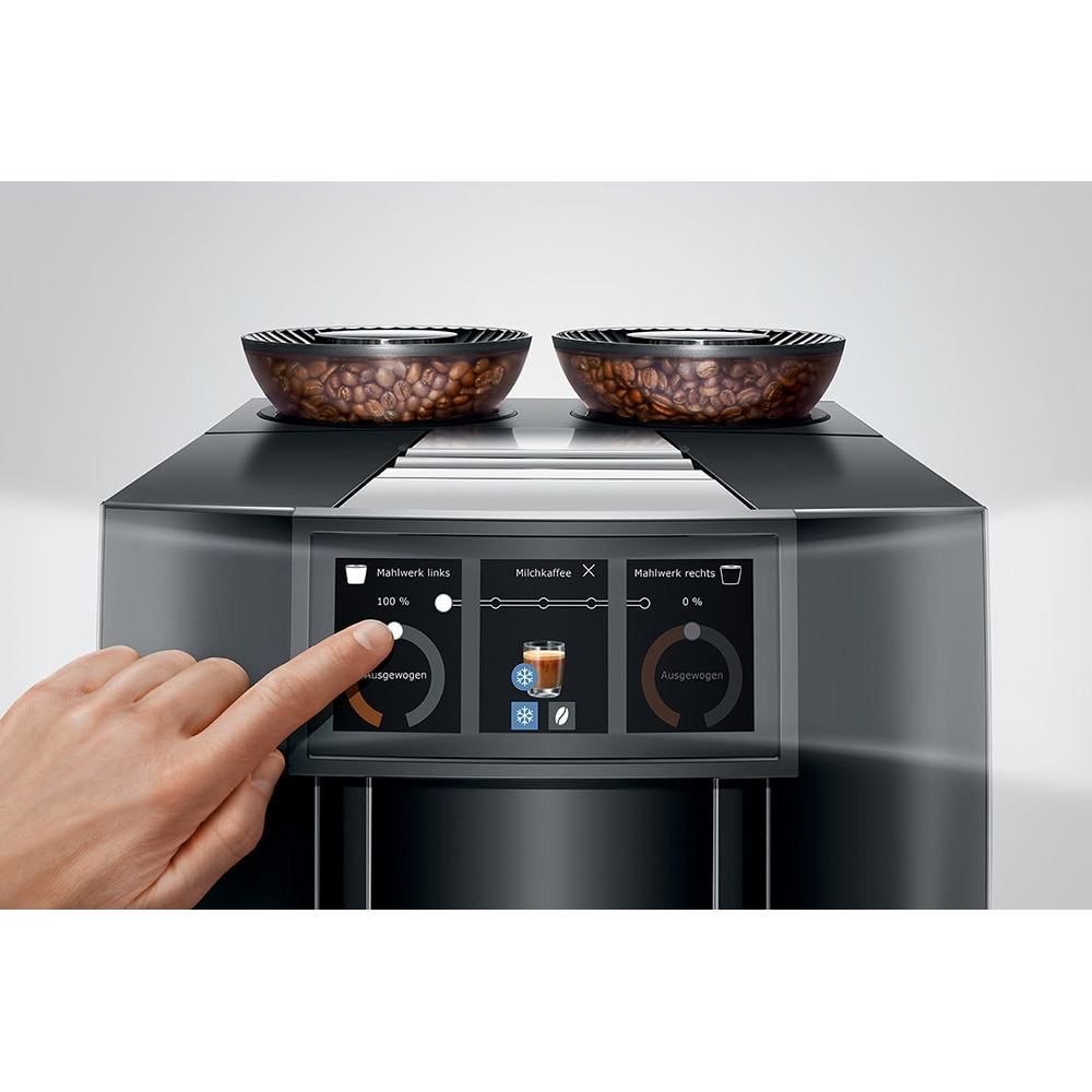 Espressor automat JURA Giga 10 15478, 2.6l, 2300W, 15 bar, negru lucios