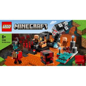LEGO Minecraft: Bastionul din Nether 21185, 8 ani+, 300 piese