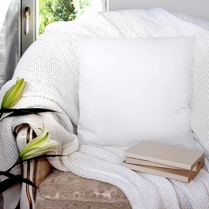 Perna de dormit Mila Home, 50 x 50 cm, alb
